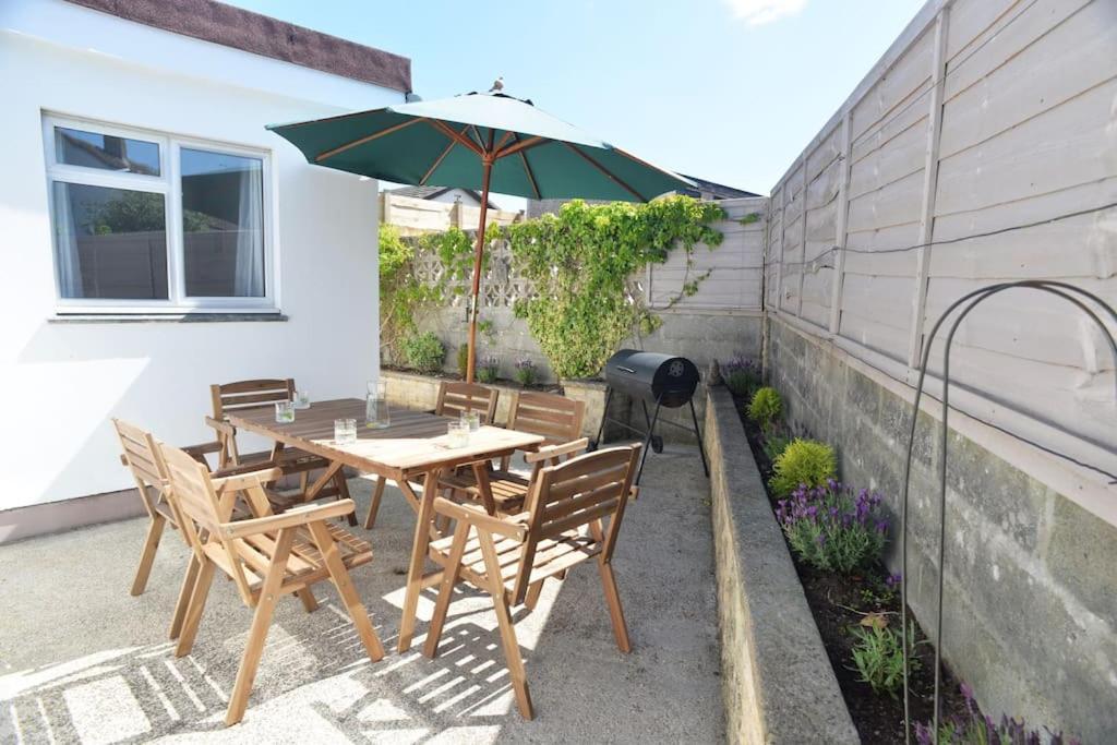 3-Bedroom Bungalow With Parking, Goldsithney, Penzance, Cornwall Perranuthnoe Екстериор снимка